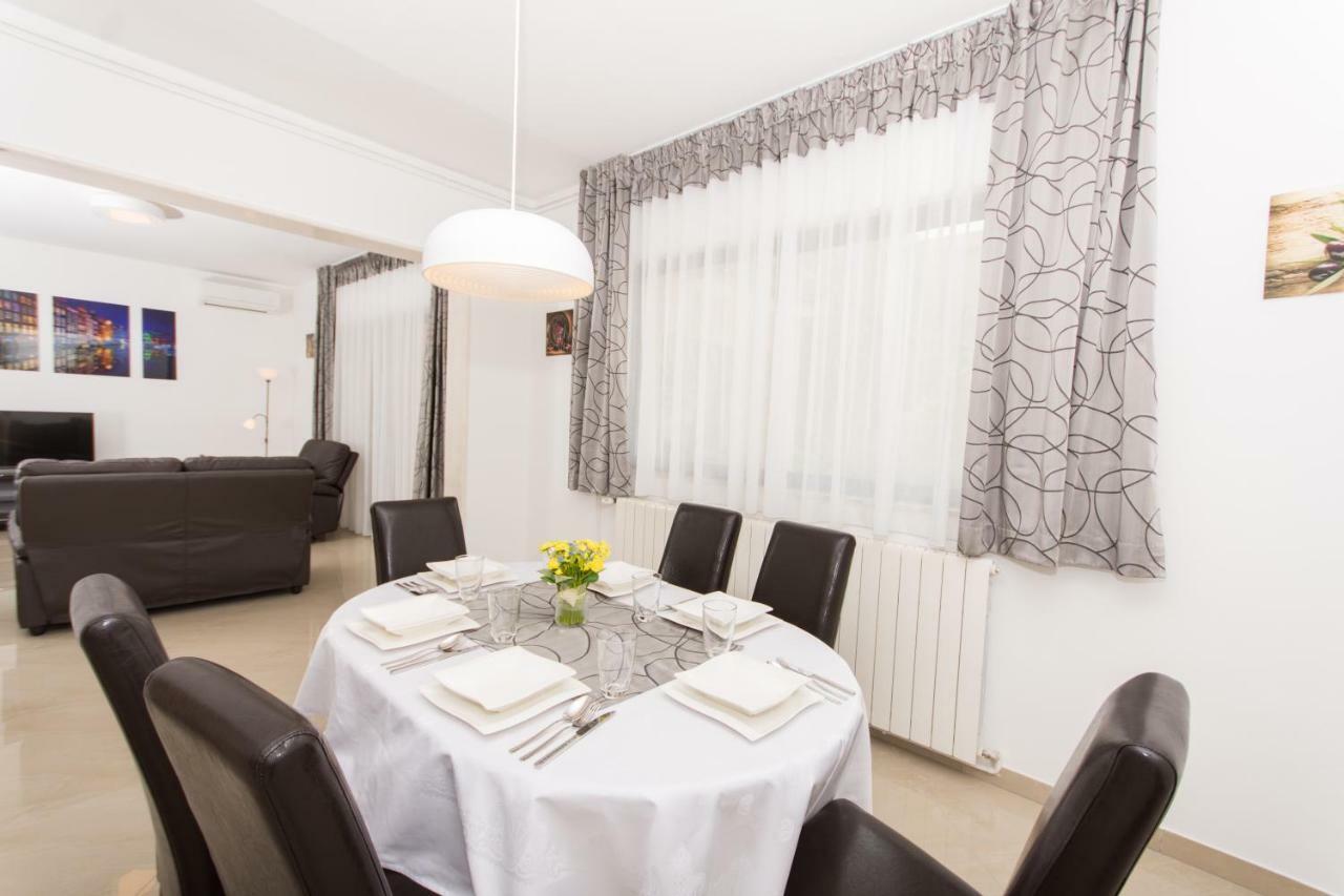Holiday Home Ruzmarin Τρογκίρ Εξωτερικό φωτογραφία