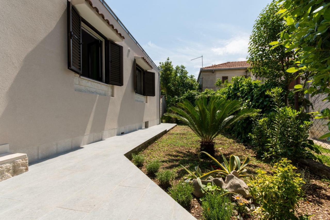 Holiday Home Ruzmarin Τρογκίρ Εξωτερικό φωτογραφία